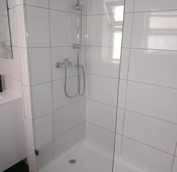 پانسیون Lacus Ocean Guesthouse