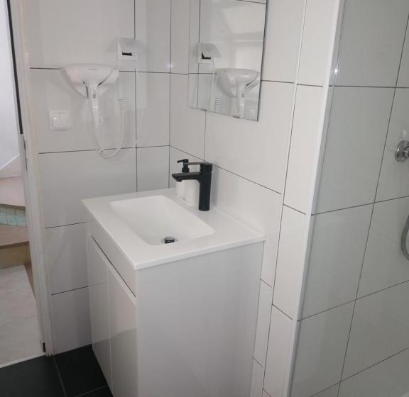 پانسیون Lacus Ocean Guesthouse