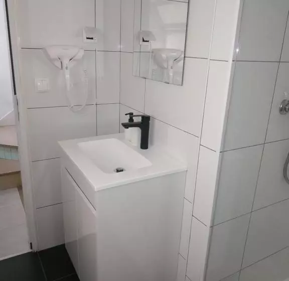 پانسیون Lacus Ocean Guesthouse