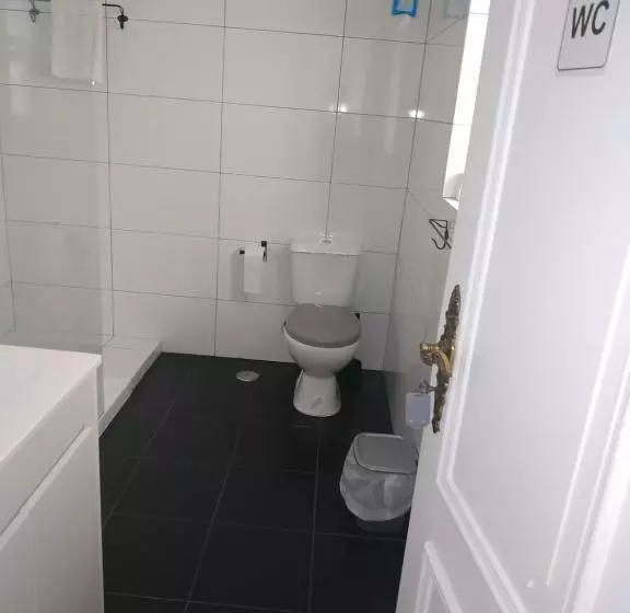 پانسیون Lacus Ocean Guesthouse