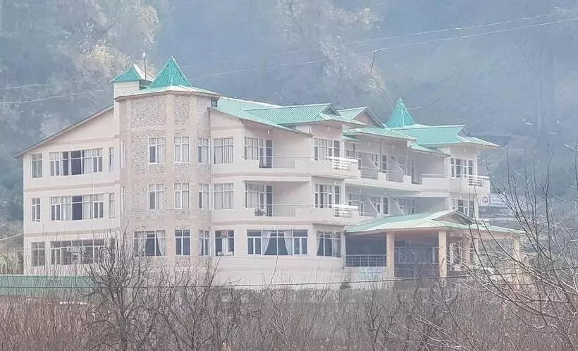 Snow Resort Manali