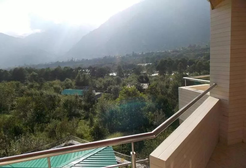 Snow Resort Manali