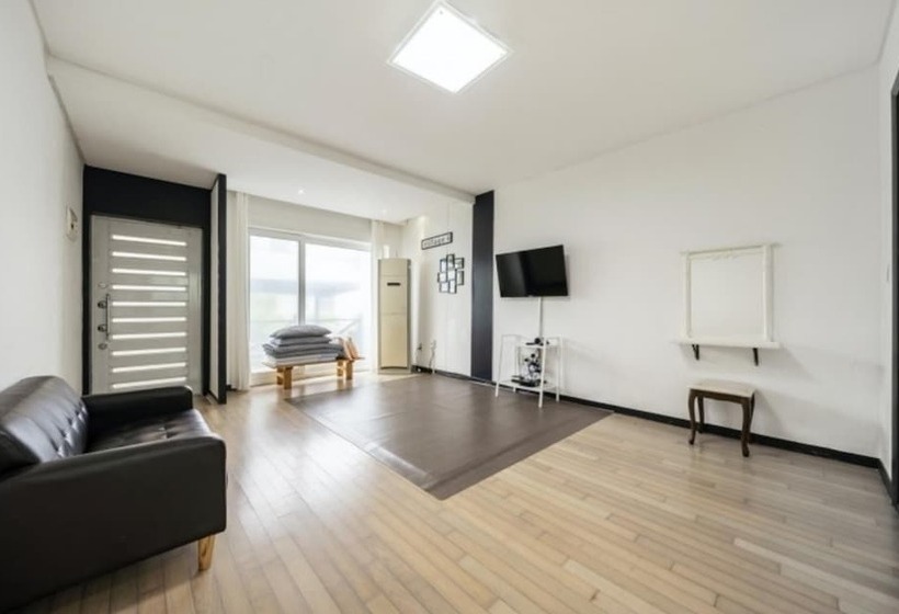 Taean Jm Village Pension