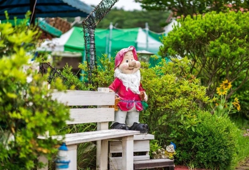 Taean Jm Village Pension