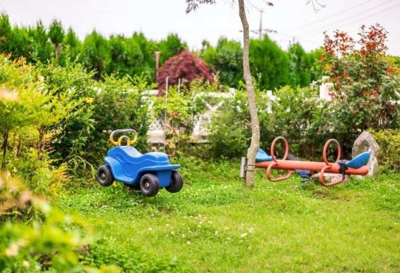 Taean Jm Village Pension