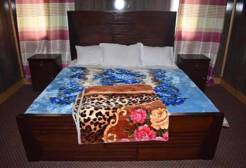 Tourist World Hotel Gilgit