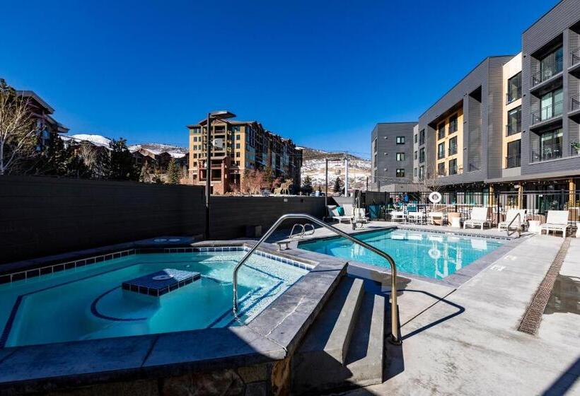 Yotelpad Park City Unit #432