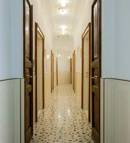 Aamiaismajoitus (B&B) Al Castello Avezzano