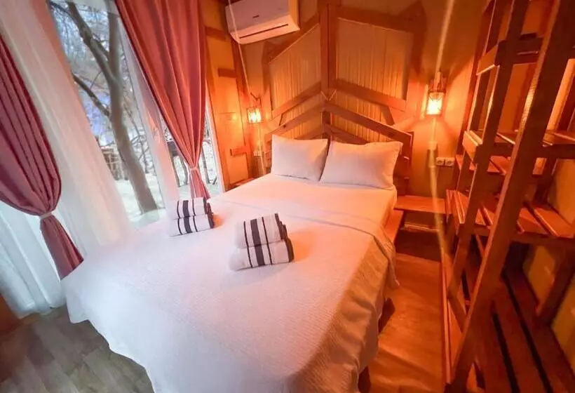 Aamiaismajoitus (B&B) Pydnai_village