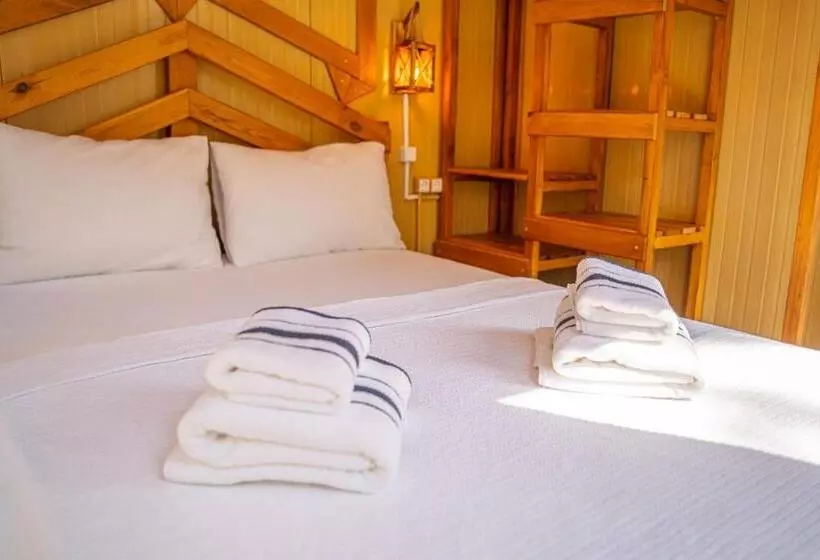 Aamiaismajoitus (B&B) Pydnai_village
