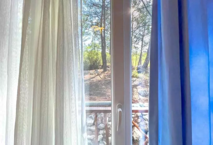 Aamiaismajoitus (B&B) Pydnai_village