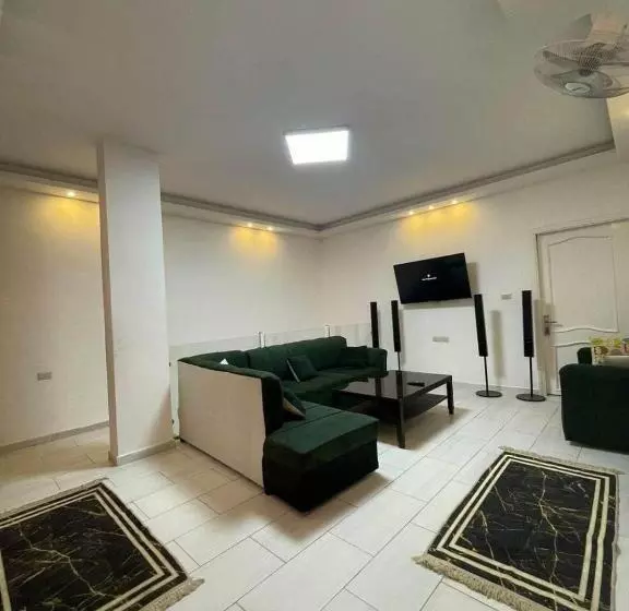 ホテル الشاليه الملوكي للاستسفار 0792300352