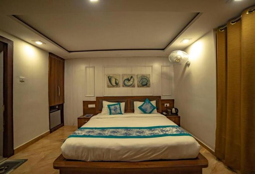 Hotel Aman The Lake Side