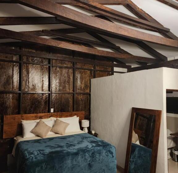 هتل Bosko Cerro Verde