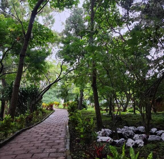 هتل Bosko Cerro Verde