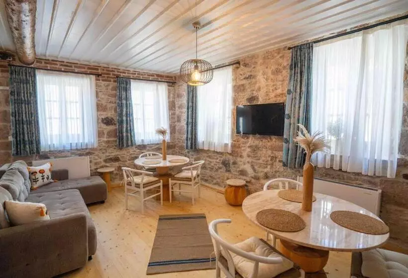 ホテル Cundalis1893