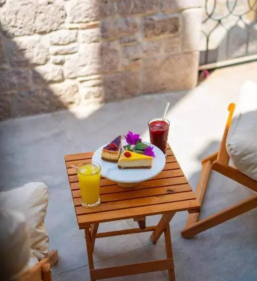 ホテル Cundalis1893