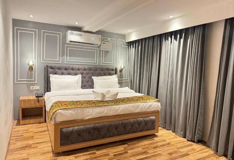 Hotel De Elaaf The Luxury Stay