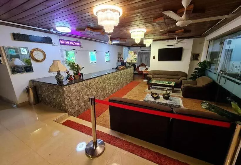 ホテル Hambantota Beach