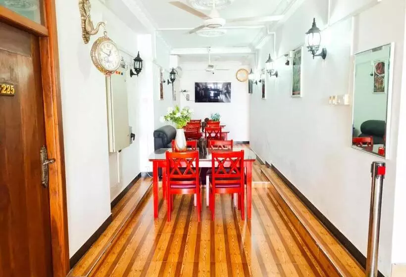 ホテル Hambantota Beach