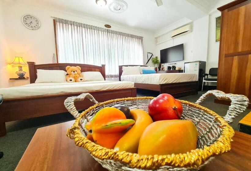 호텔 Hambantota Beach