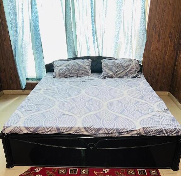 Отель Kalash Garden