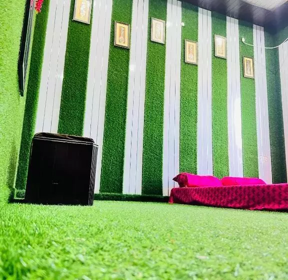 ホテル Kalash Garden