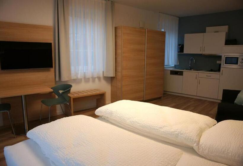 Отель Leister Appart