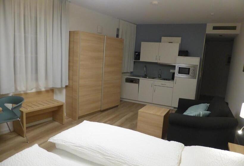 Отель Leister Appart