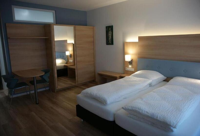 Отель Leister Appart