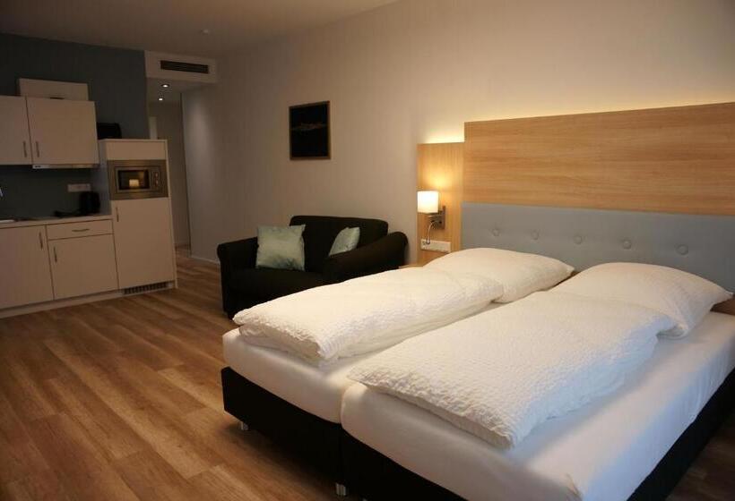 Отель Leister Appart