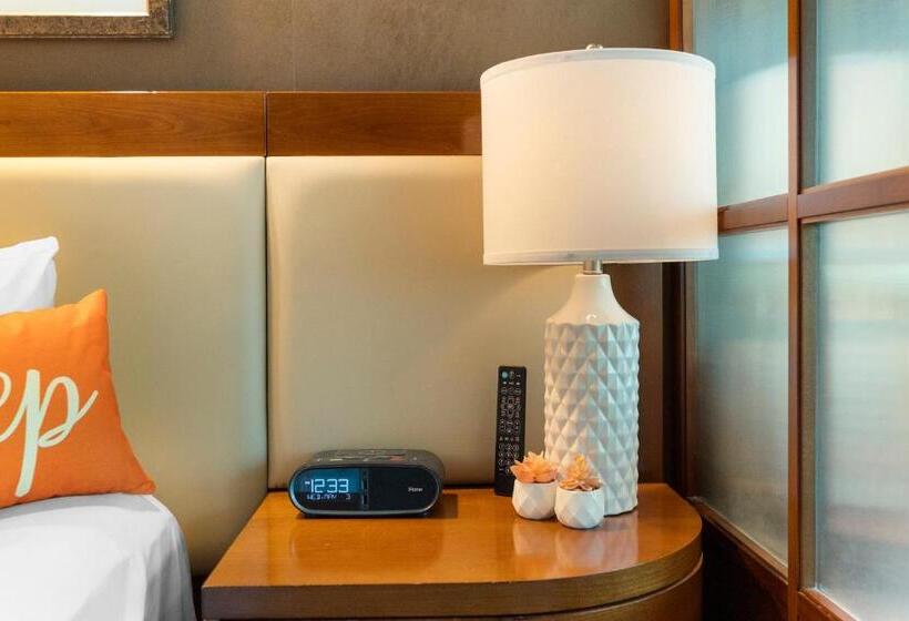 فندق Lucky Gem Penthouse & Luxury Suites At Signature Resort, Balcony Strip View 2605