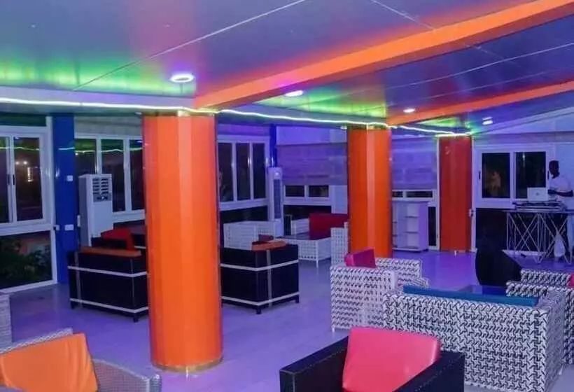 Hotelli The Paradise Beach Resort And Apartment