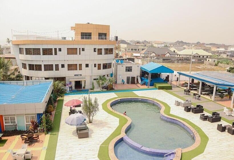 ホテル The Paradise Beach Resort And Apartment