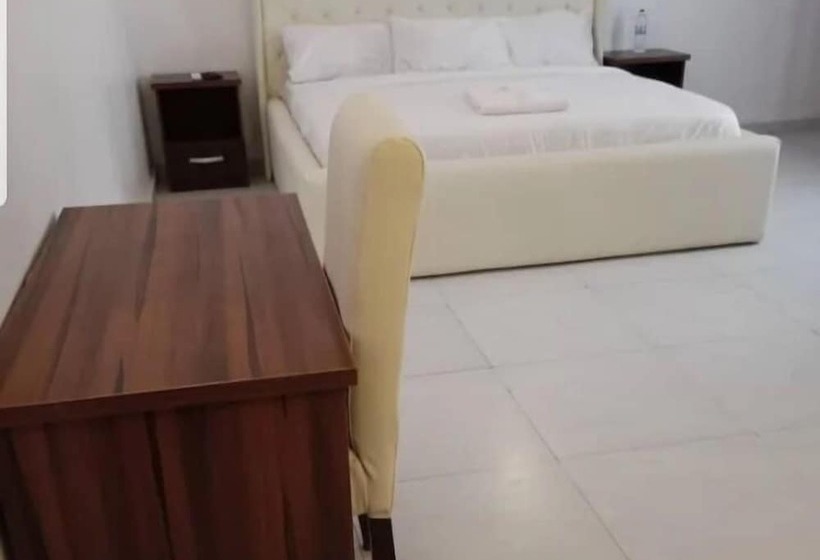 ホテル The Paradise Beach Resort And Apartment