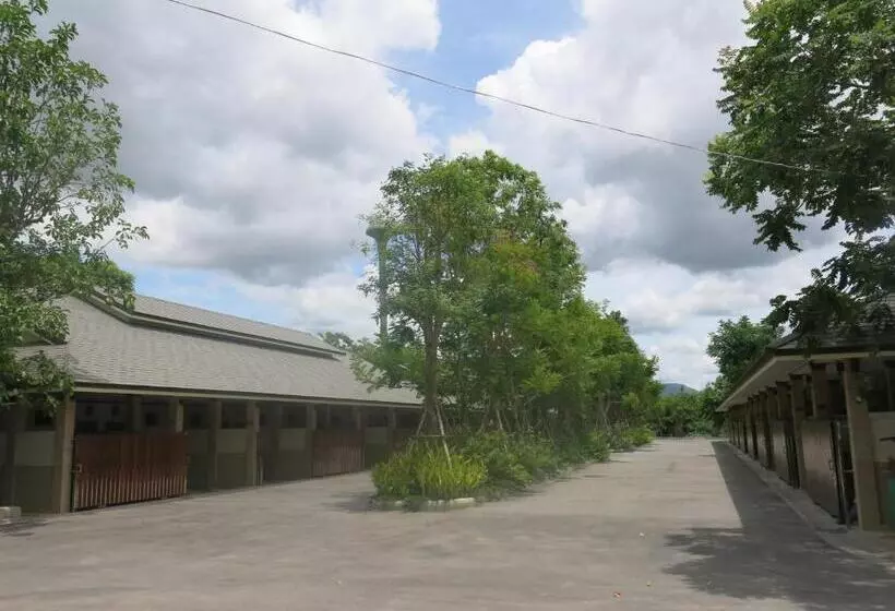 ホテル Sp Park Cha Am