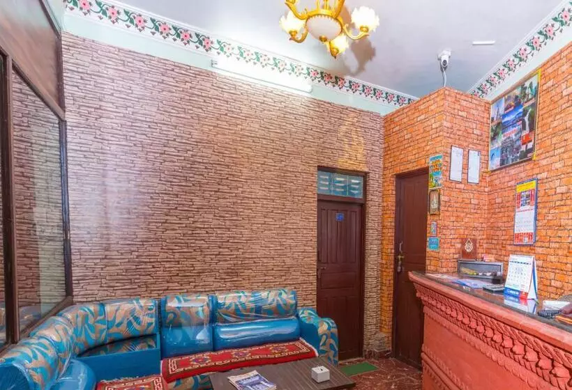 هتل Stone House