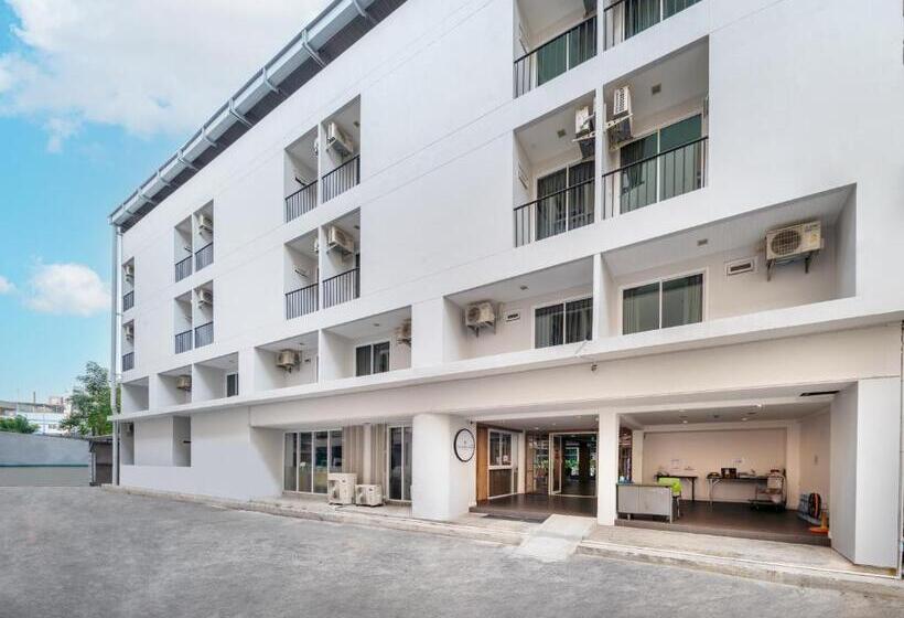 Hotel The Urban Oasis