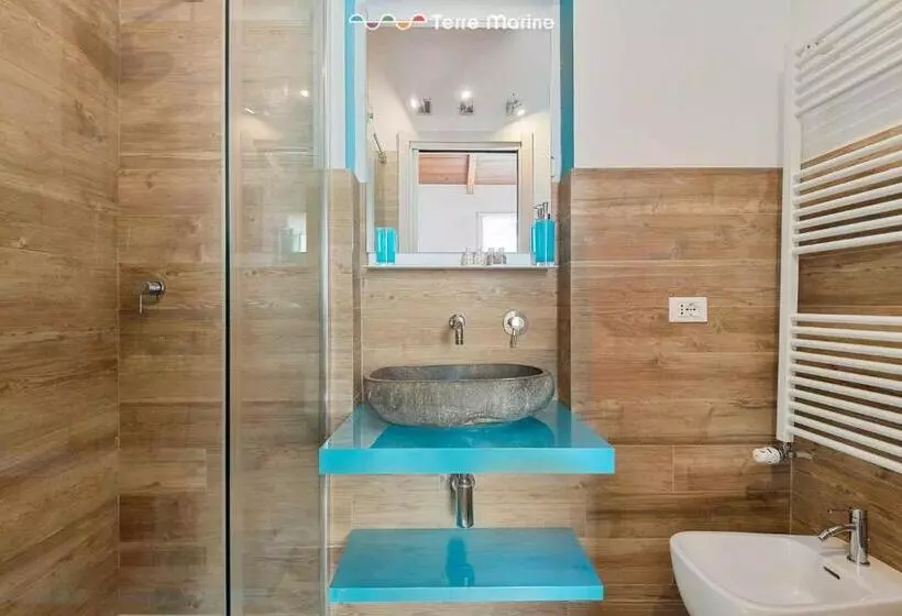 پانسیون A Casa Tua Room, Terre Marine