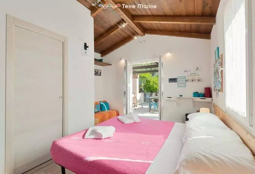پانسیون A Casa Tua Room, Terre Marine