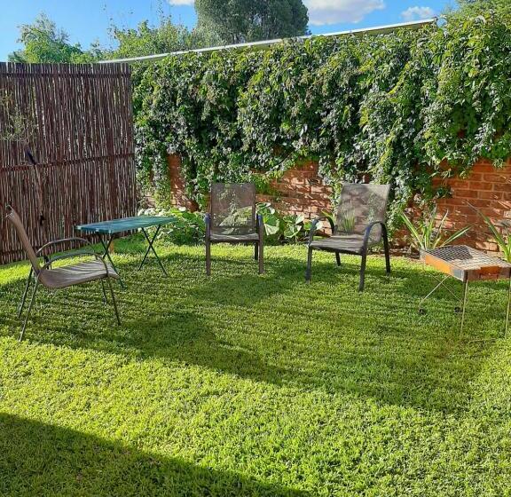 بنسيون Lafenis Selfsorg