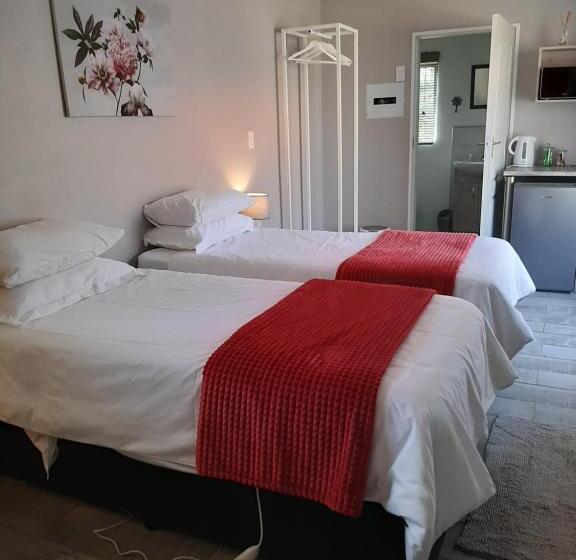 بنسيون Lafenis Selfsorg