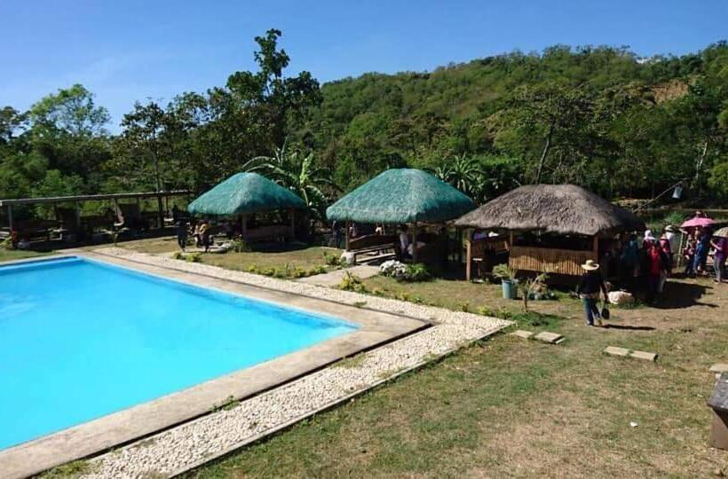 استراحتگاه Sevilleja S Farm Danglas Abra