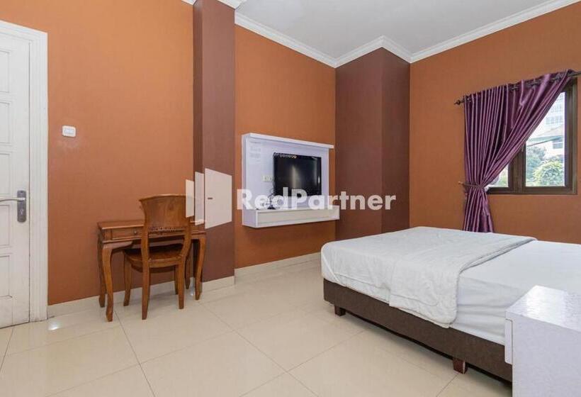 Star Hotel Jaksa Mitra Reddoorz