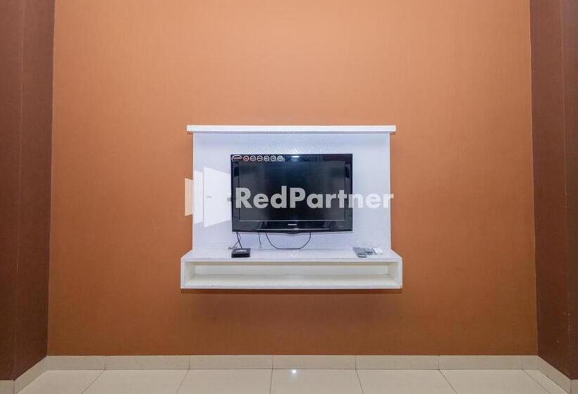 Star Hotel Jaksa Mitra Reddoorz