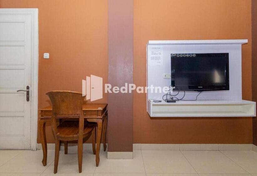 Star Hotel Jaksa Mitra Reddoorz