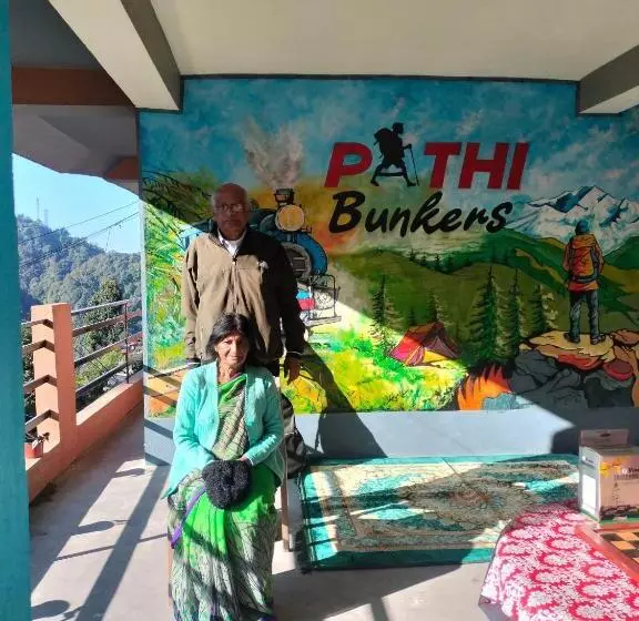 Albergue Pathi Bunkers