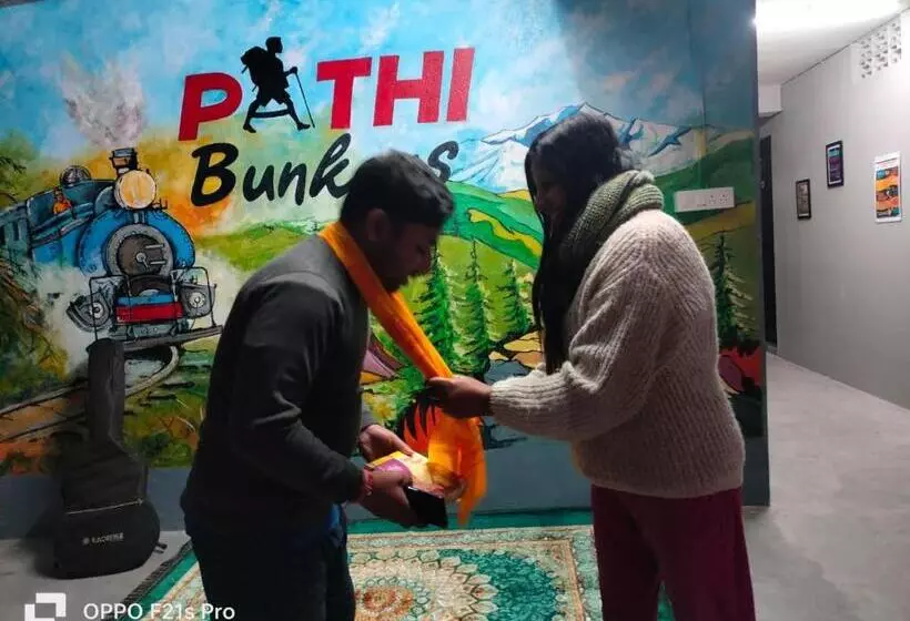 Albergue Pathi Bunkers