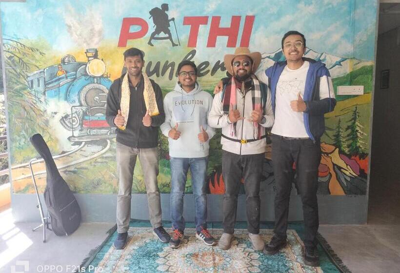Hostel Pathi Bunkers