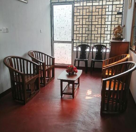 Vandrarhem Vishna Guest, Batticaloa